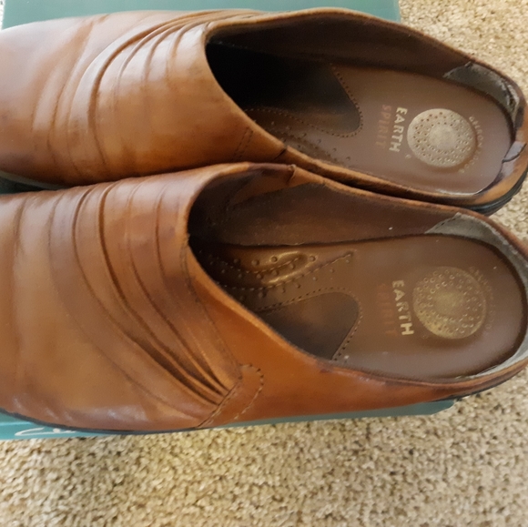 Womens Clark's size 7 - Picture 3 of 3